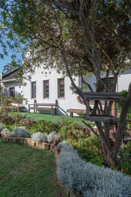 5 Bedroom Dutch Style Family In Milnerton * Cape Town